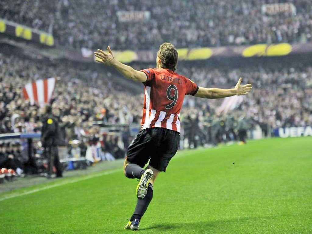 Athletic Bilbao's Fernando Llorente celebrates his goal