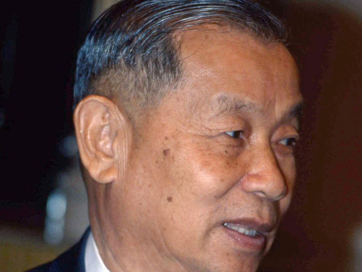 kunstner sandaler ur Thai billionaire who invented Red Bull energy drink dies in Bangkok, aged  89 | The Independent | The Independent