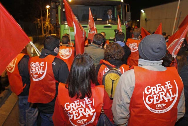 A strike by Portugal's largest trade union confederation forced the cancellation of most public transport services today