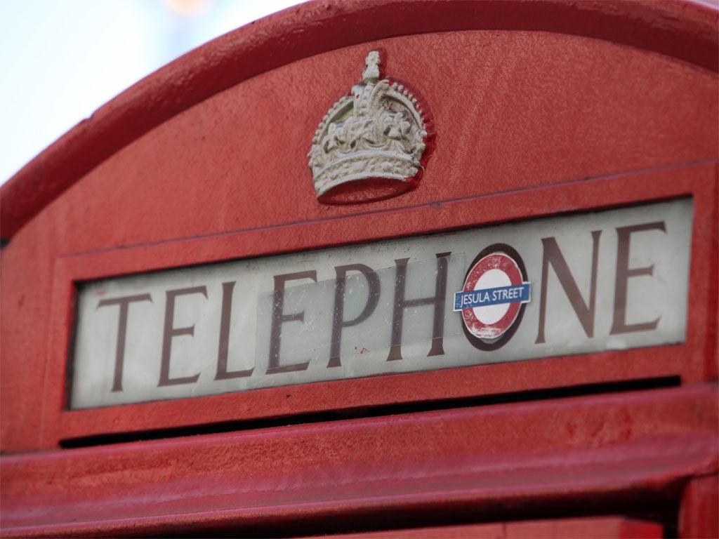 London articles. London sign. Street sign London. Брелки Лондонские метро. London font.