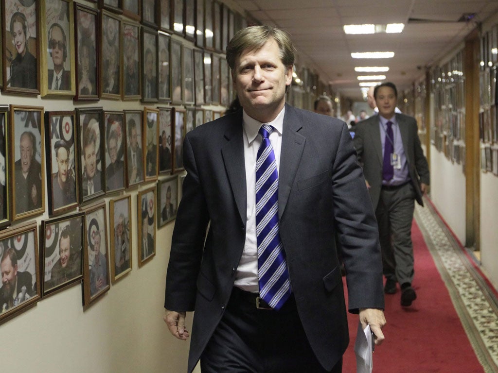 Michael McFaul lashed out a TV crew