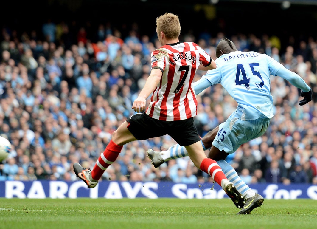 <b>Man City 3-3 Sunderland</b><br/>
Balotelli lashes home his second goal of the game in the 85th minute to give Man City a chance of rescuing a point from the game.
