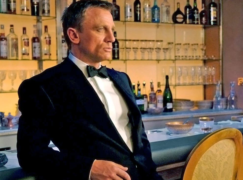 James Bond ditches vodka martinis for Heineken | The Independent | The ...