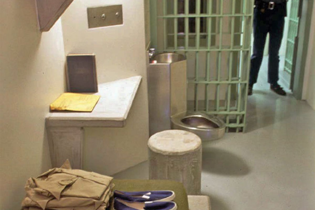 The 'supermax': Concrete furniture and razor wire awaits Hamza in ...