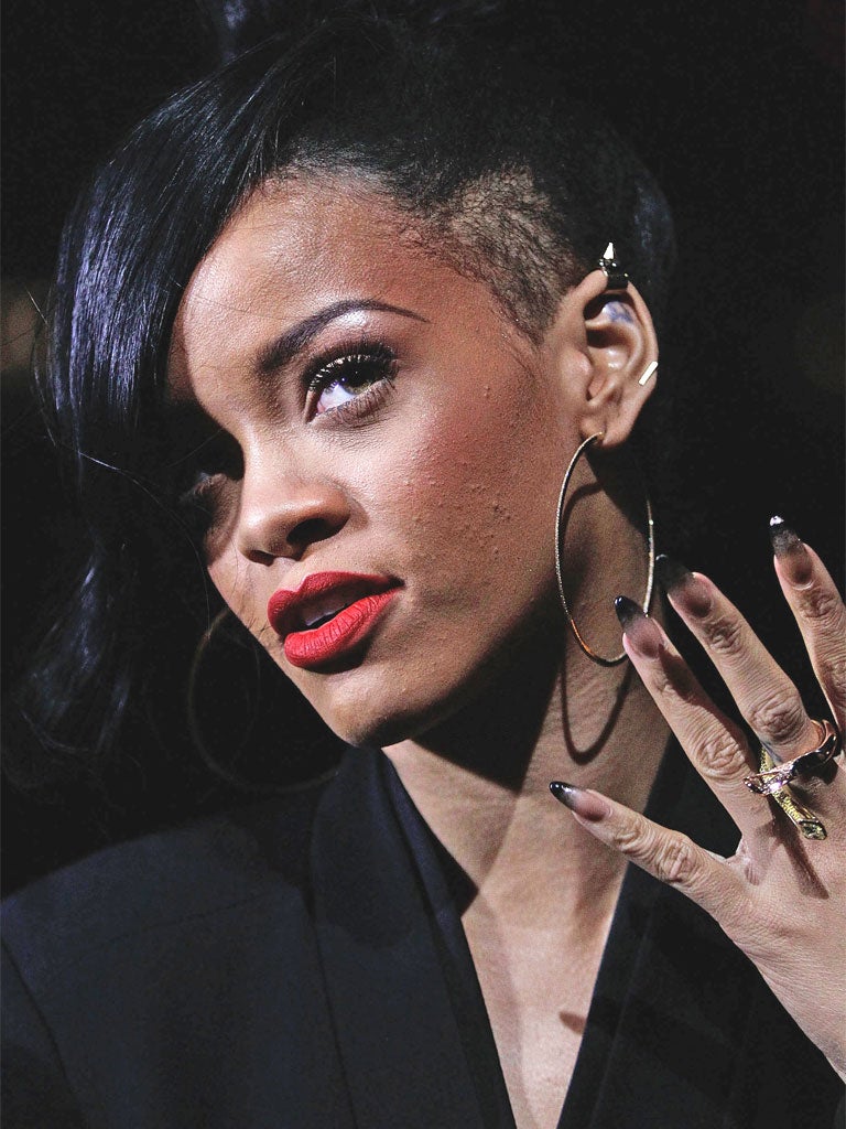 Rihanna showing off her claws