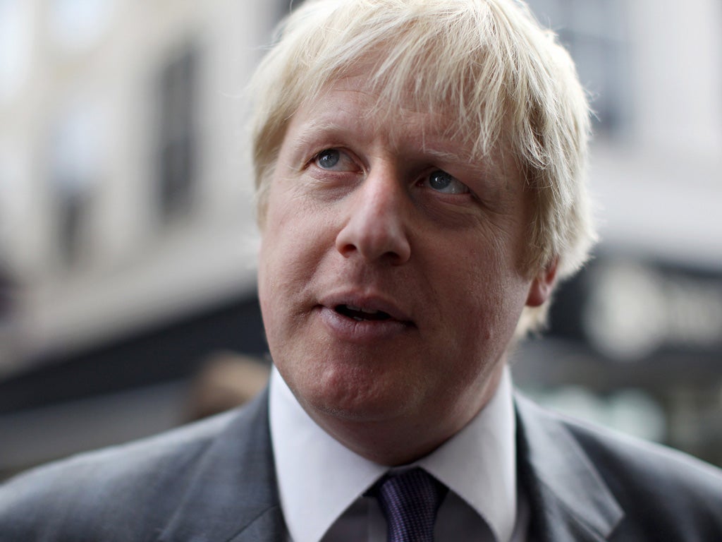 London Mayor Boris Johnson has joined Stephen Lawrence's family in calling for an inquiry into the case