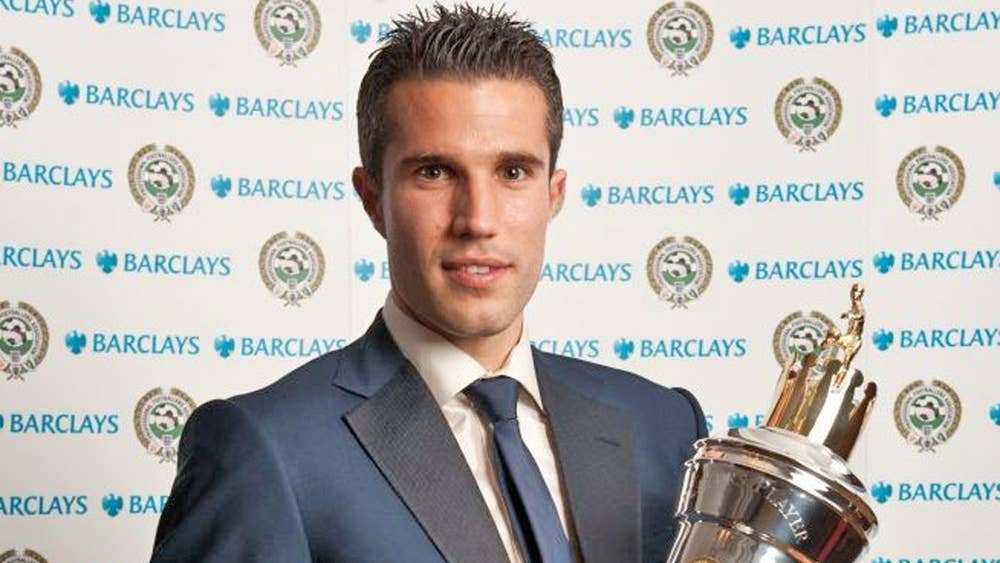 robin van persie wins pfa player of the year award and is quick to