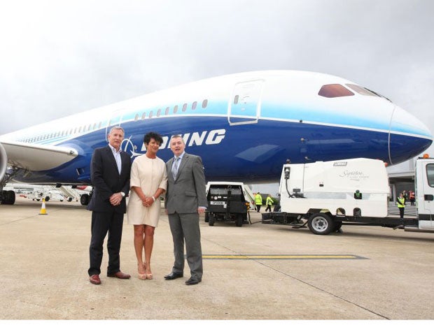 (Left to right) Virgin Atlantic CEO Steve Ridgway, Thompson Airlines Chris Browne, and IAG Chief Executive Willie Walsh with the Boeing Dreamliner 787