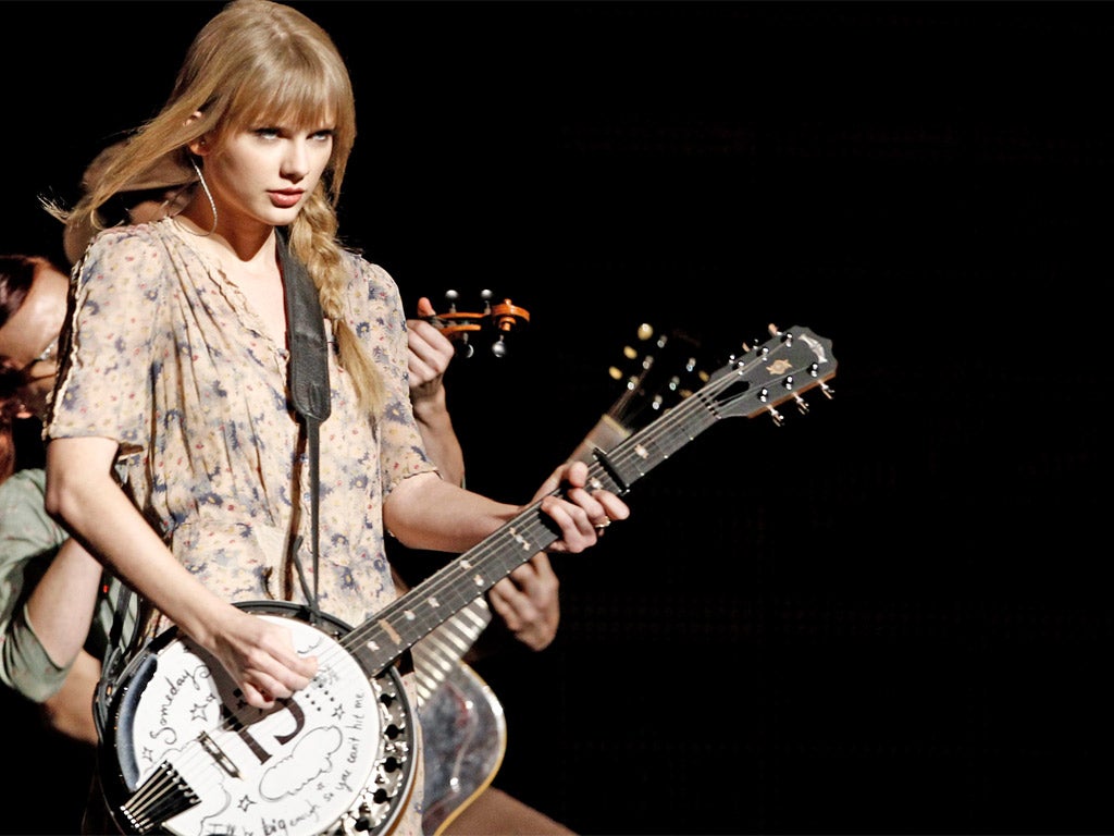 Taylor Swift, pictured, will play the legendary Joni Mitchell