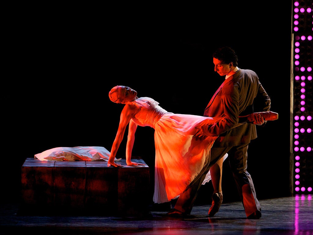Eve Mutso as Blanche DuBois finds comfort with Erik Cavallari in A Streetcar Named Desire