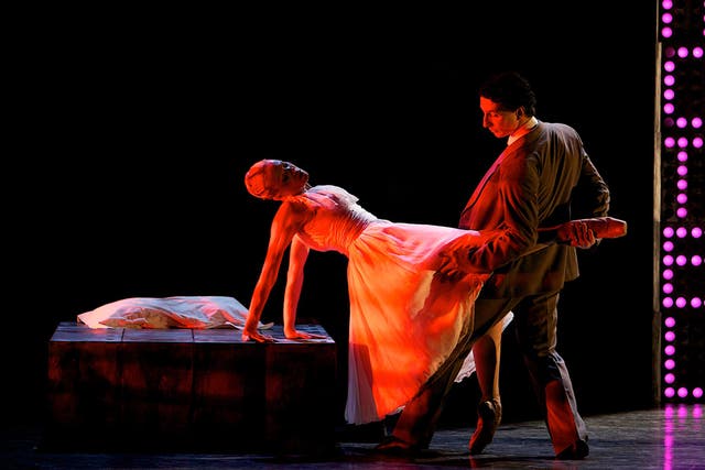Eve Mutso as Blanche DuBois finds comfort with Erik Cavallari in <i>A Streetcar Named Desire</i>