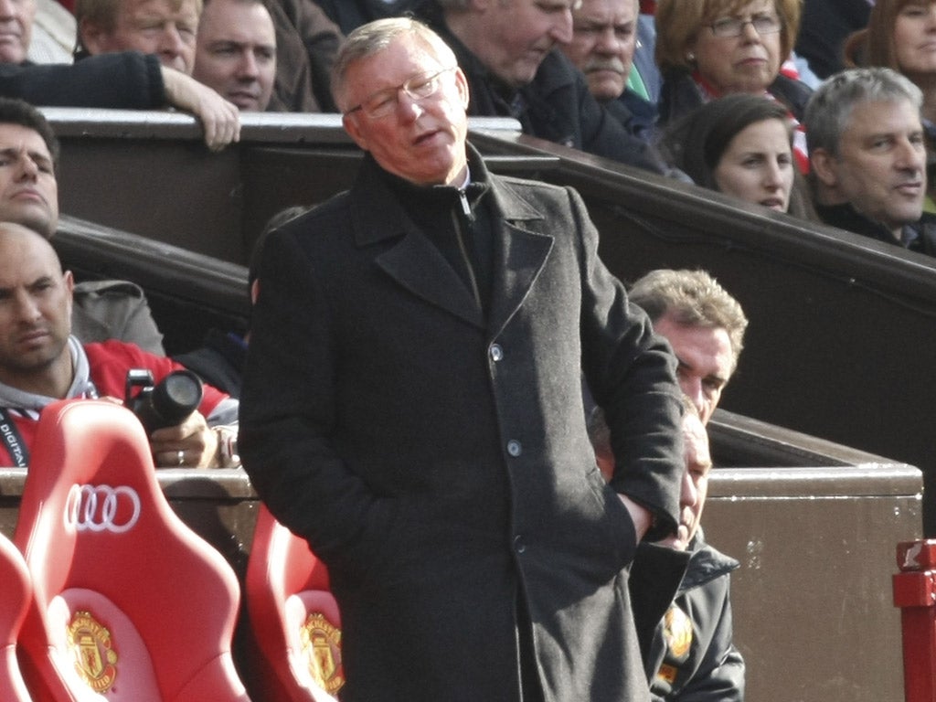 Sir Alex Ferguson will embrace challenge of trying to overtake City
