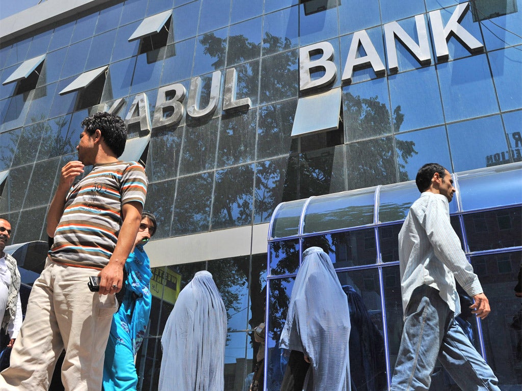 President Karzai has set a deadline for the bank's principal debtors to agree repayment plans