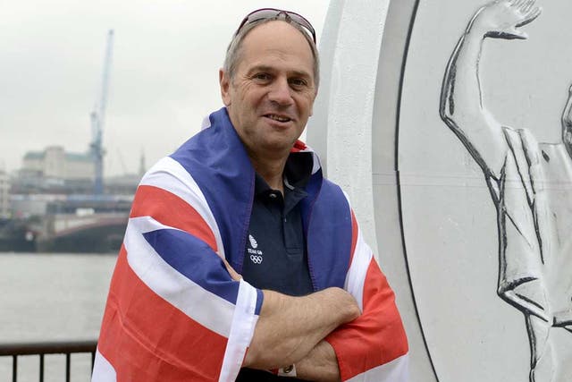 <b>Sir Steve Redgrave</b>
<br />Squeaky-clean persona and fistful of gold medals makes the
renowned rower a clear bookies' favourite, though he thinks it unlikely as he has been asked to run a leg on 10 July - 17 days before the Games begin