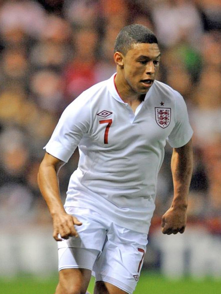 At 18, Alex Oxlade-Chamberlain’s inclusion naturally invites comparisons with Theo Walcott’s experience
as a 17-year-old at the 2006 World Cup finals