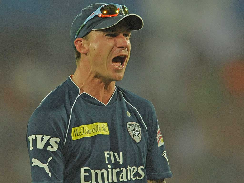 South Africa’s pace bowler Dale Steyn took three wickets for eight
runs yesterday for the Deccan Chargers in the IPL