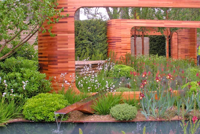 Joe Swift's winning garden features a palette of copper, green and white