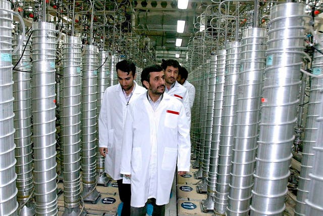 Iran's President Mahmoud Ahmadinejad at Natanz nuclear plant in 2007