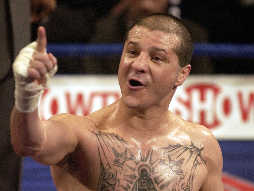 Johnny Tapia attracted an adoring, massive crowd at York Hall in 2002