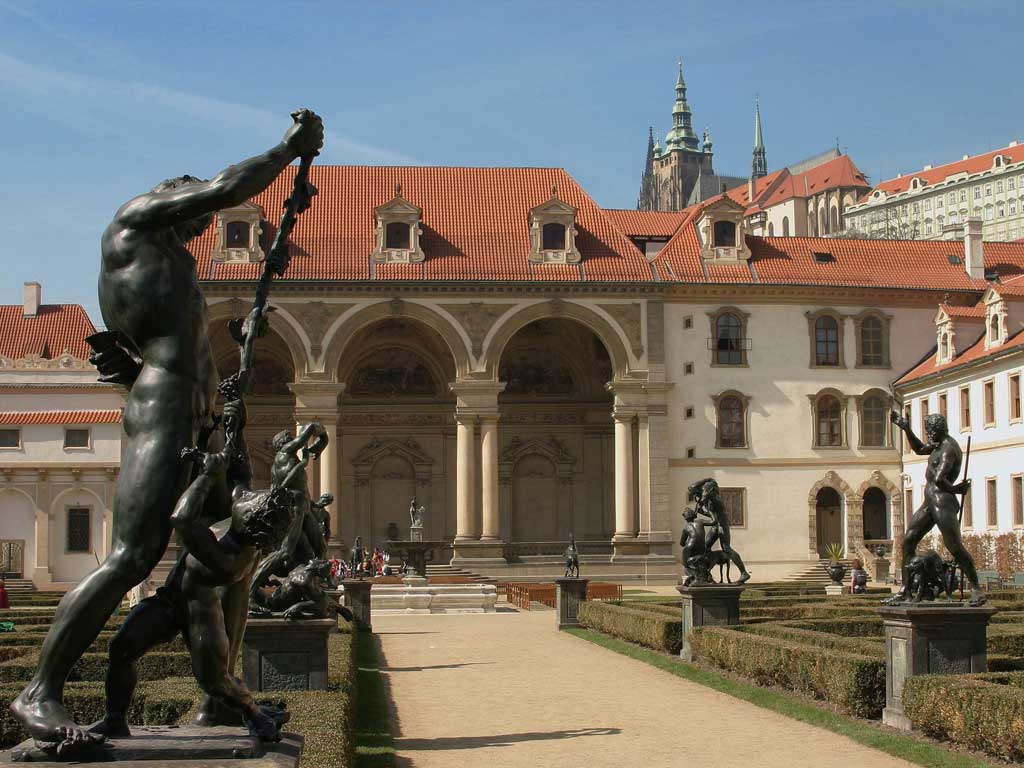 Classic gold: Wallenstein Garden
