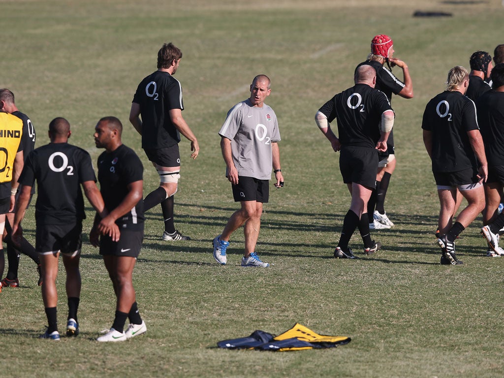Stuart Lancaster takes training in South Africa