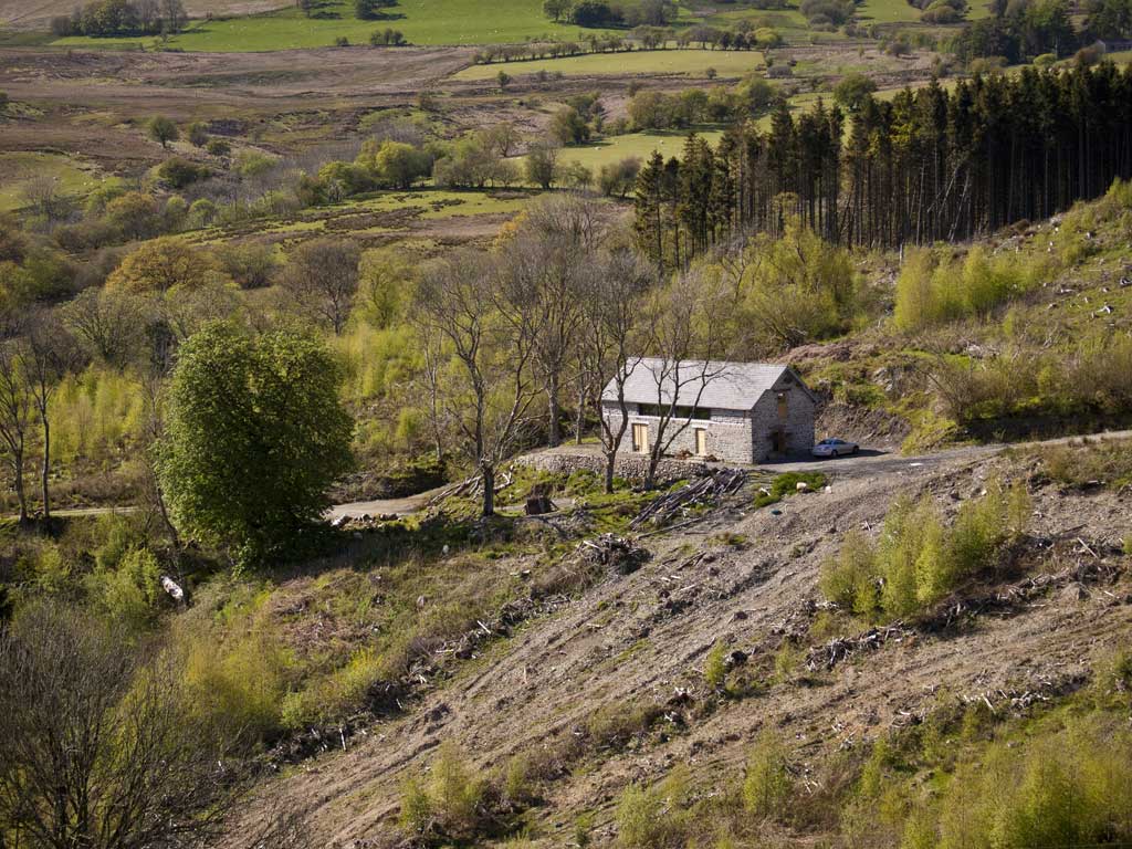 Red Kite Barn in the countryside