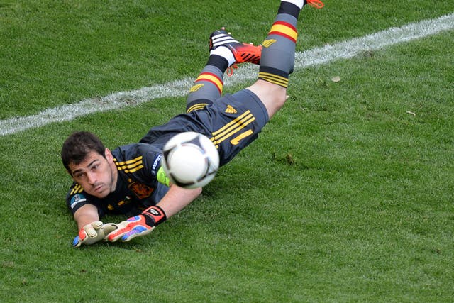 <b>Iker Casillas </b><br/> Busier of the two goalkeepers in the first half. Had little to do for the most part but could have made himself bigger as he was beaten by a measured finish from Di Natale. 7/10