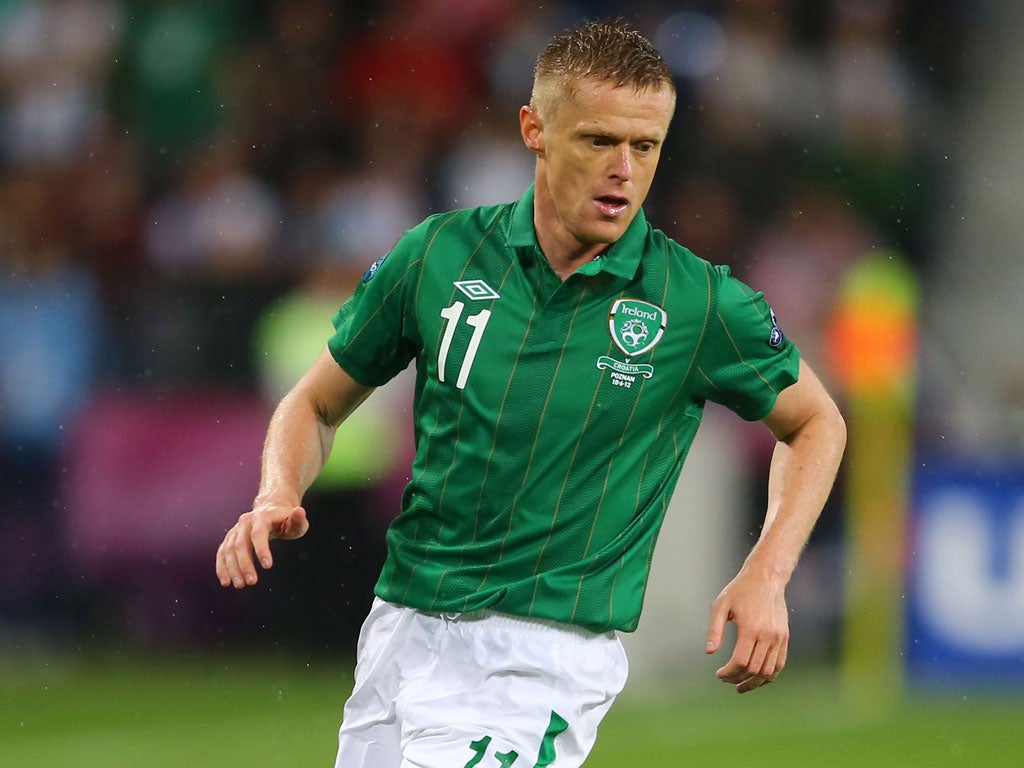 <b>Damien Duff: </b>Always on the back foot. Spent most of the evening providing cover to John O’Shea. Never got far enough forward to influence the game. 6