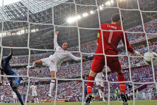 Lescott on target as Hodgson’s England make impressive
start to Euro 2012 with hard-earned 1-1 draw against France