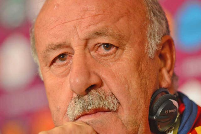 Vicente del Bosque stops any Real-Bar?a rivalry in his squad