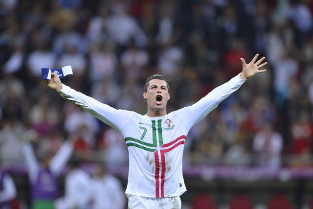 Cristiano Ronaldo celebrates victory over Czech Republic