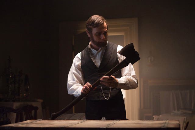 Benjamin Walker prepares to do battle in 'Abraham Lincoln: Vampire Hunter'