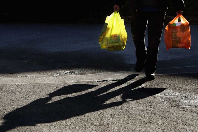 Supermarket customers used 6.4 billion bags in 2010/11