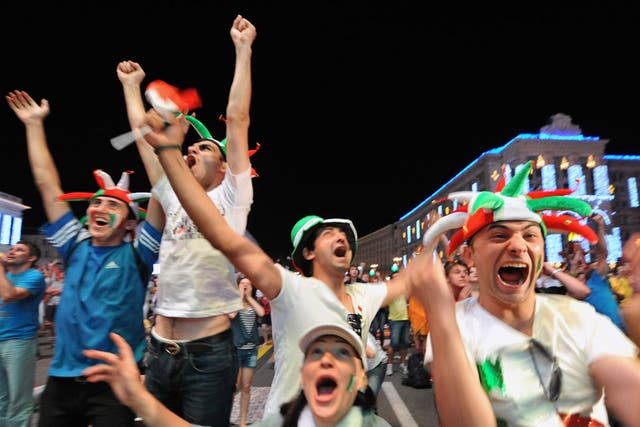 Italy fans react to the victory over England