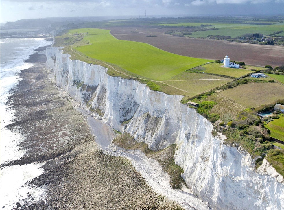 national-trust-to-buy-missing-link-of-white-cliffs-of-dover-the