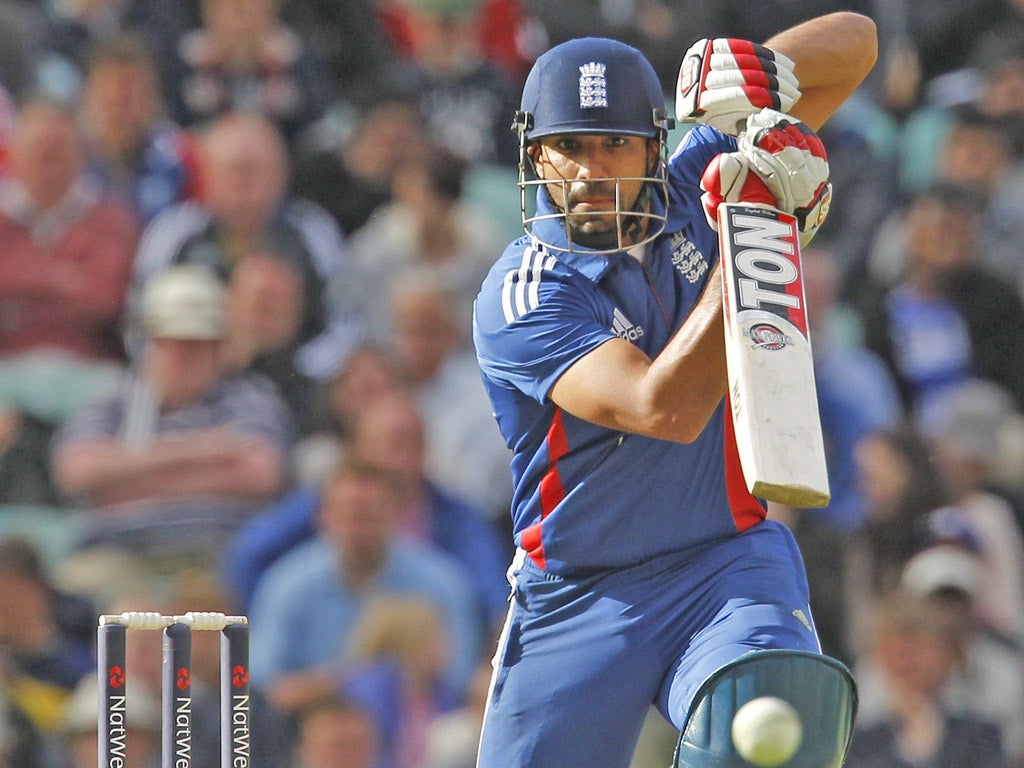 Ravi Bopara on his way to a match winning 82 – although he
was needlessly run out at the end