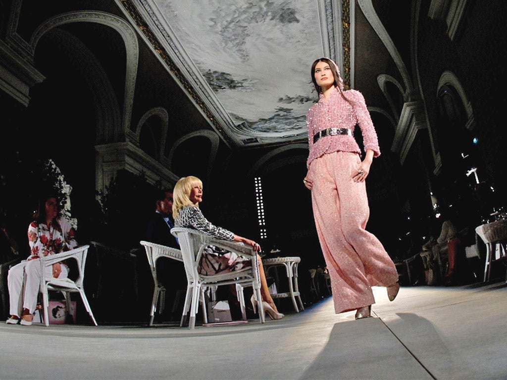 A model catwalks for Chanel's Haute Couture Fall-Winter 2012-2013 collections show yesterday at Grand Palais in Paris
