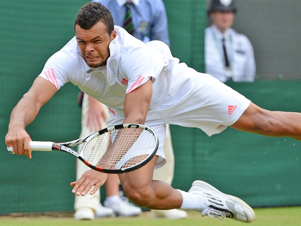 Jo-Wilfried Tsonga at full stretch during his victory