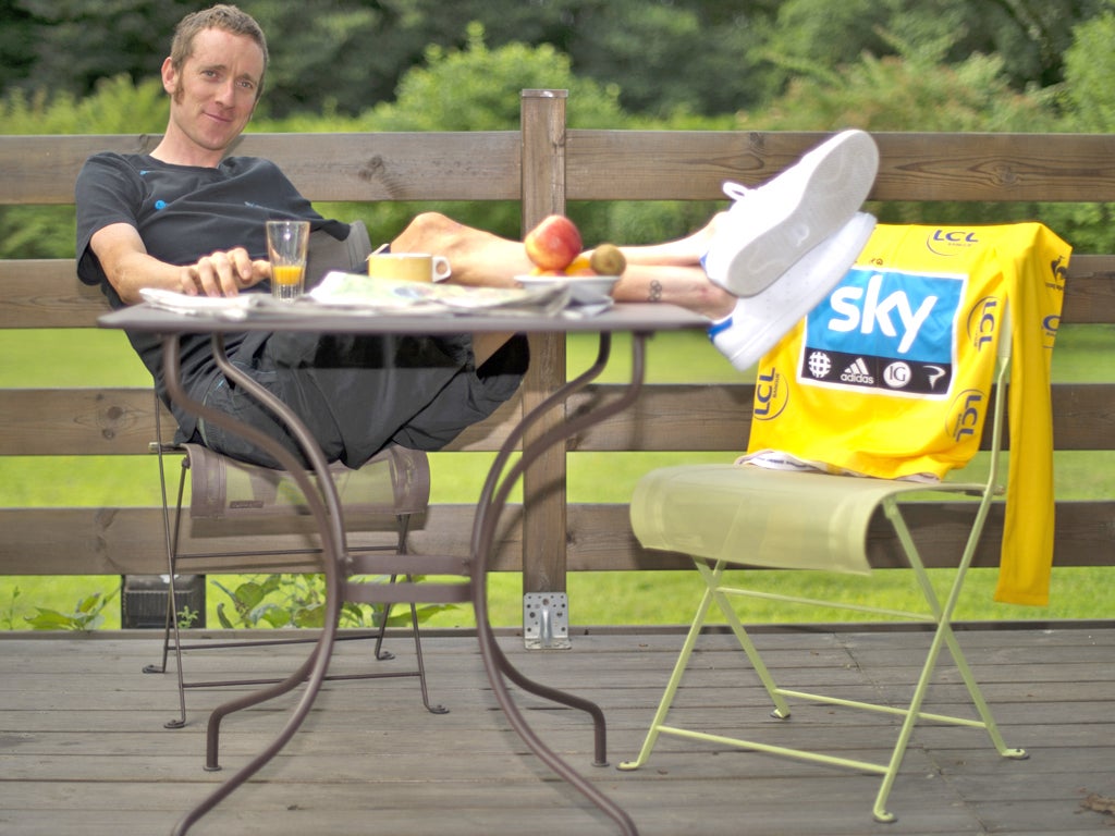 Bradley Wiggins puts his feet up during yesterday's rest day