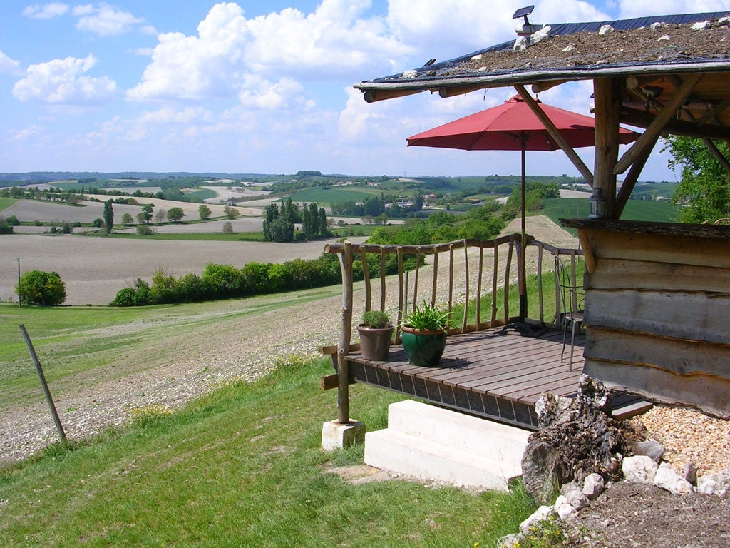 La Caloge, Kastell Dinn, Brittany
<br />Sleeps two, £85 a night with breakfast.