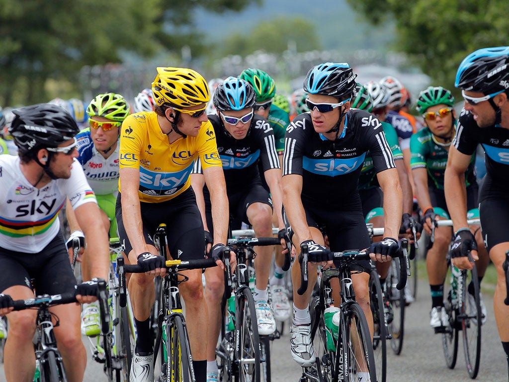 Wiggins instructed his Team Sky colleagues to slow as the fragmented peloton regrouped