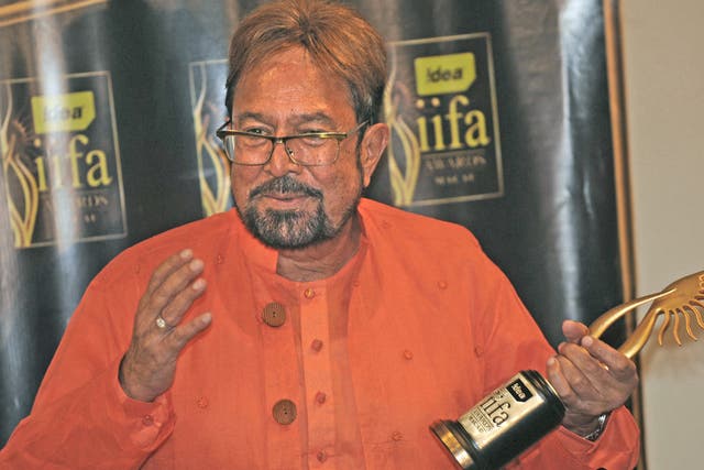 Rajesh Khanna received a life time achievement award from the  International Indian Film Academy in 2009