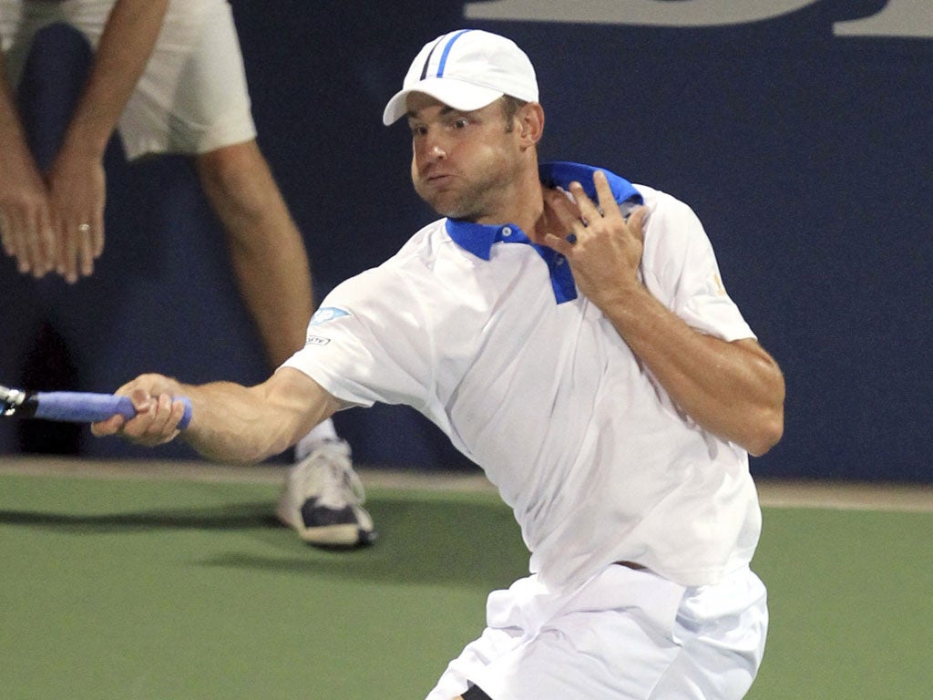 Andy Roddick will play Michael Russell in the quarter finals