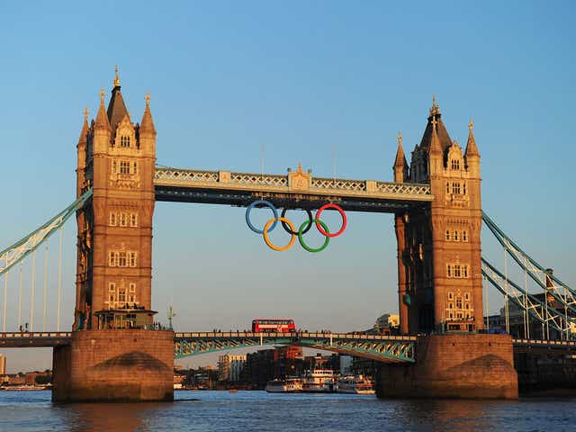 The Olympic rings on London Bridge