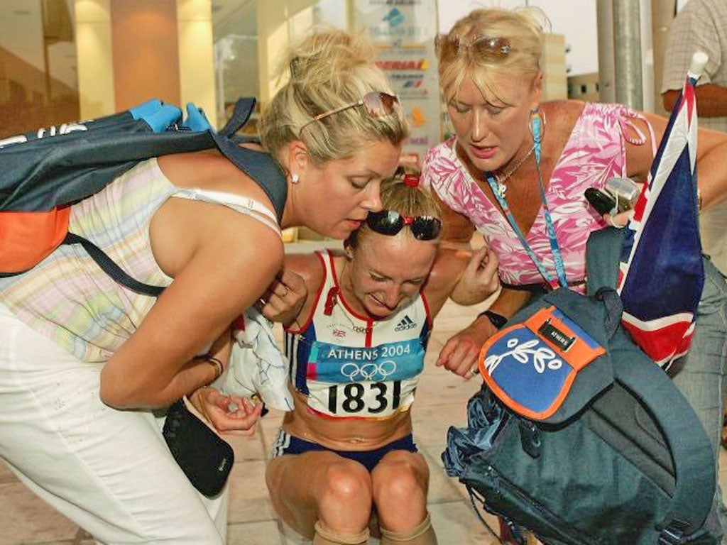 Paula Radcliffe pulls out of the marathon in Athens in 2004