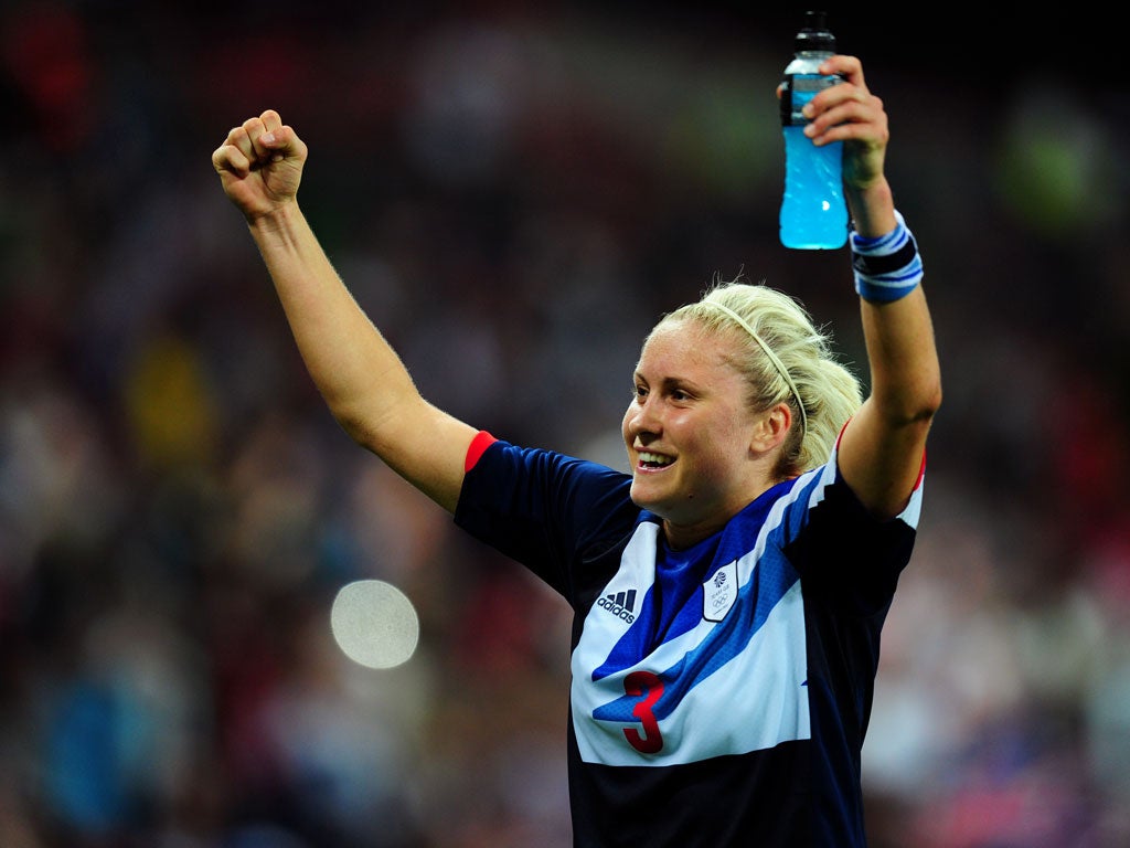 Stephanie Houghton proves an inspiration on the football pitch and in the virtual world of Twitter.