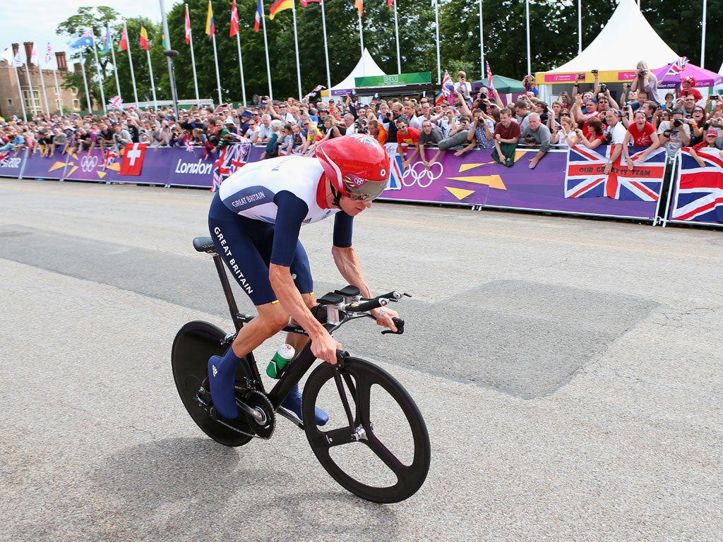 Bradley Wiggins riding to Olympic glory