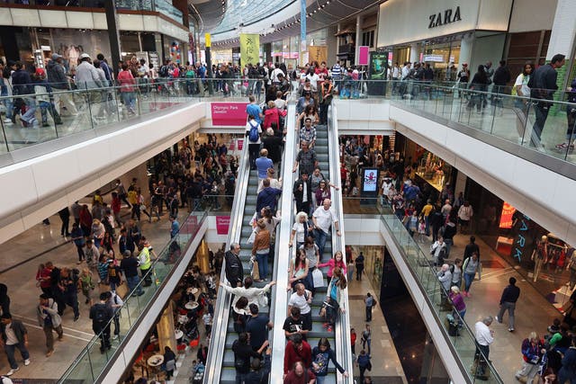 Shoppers in the UK are set to spend a total of £2.9 billion in the Boxing Day sales