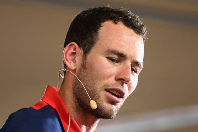 Mark Cavendish says his team-mates have inspired him to return to the velodrome