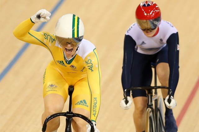 Victoria Pendleton (right) is beaten to the gold medal by Anna Meares